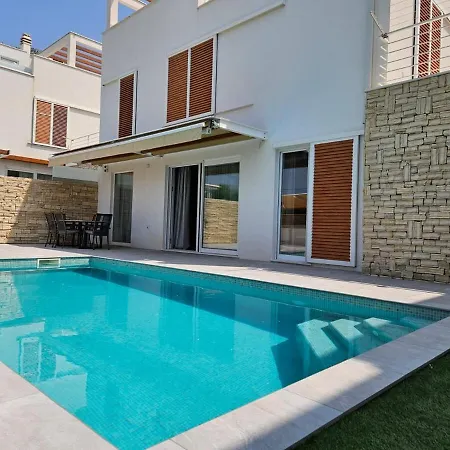 Villa Ti Amo House With Heathed Pool Kastela